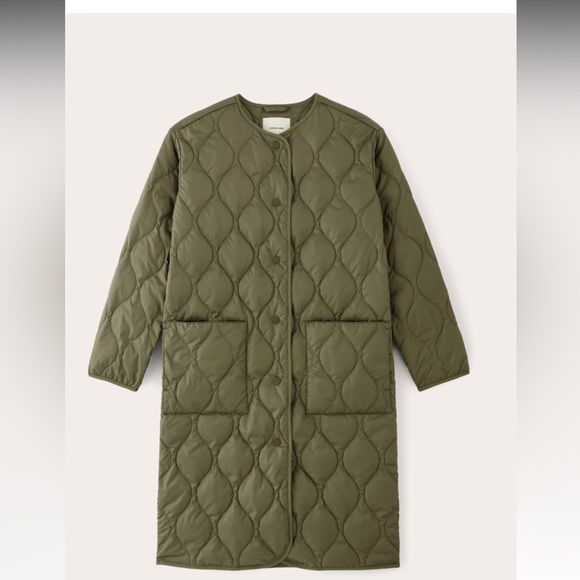 EVERLANE The Long Quilted Liner NWT - Picture 1 of 10